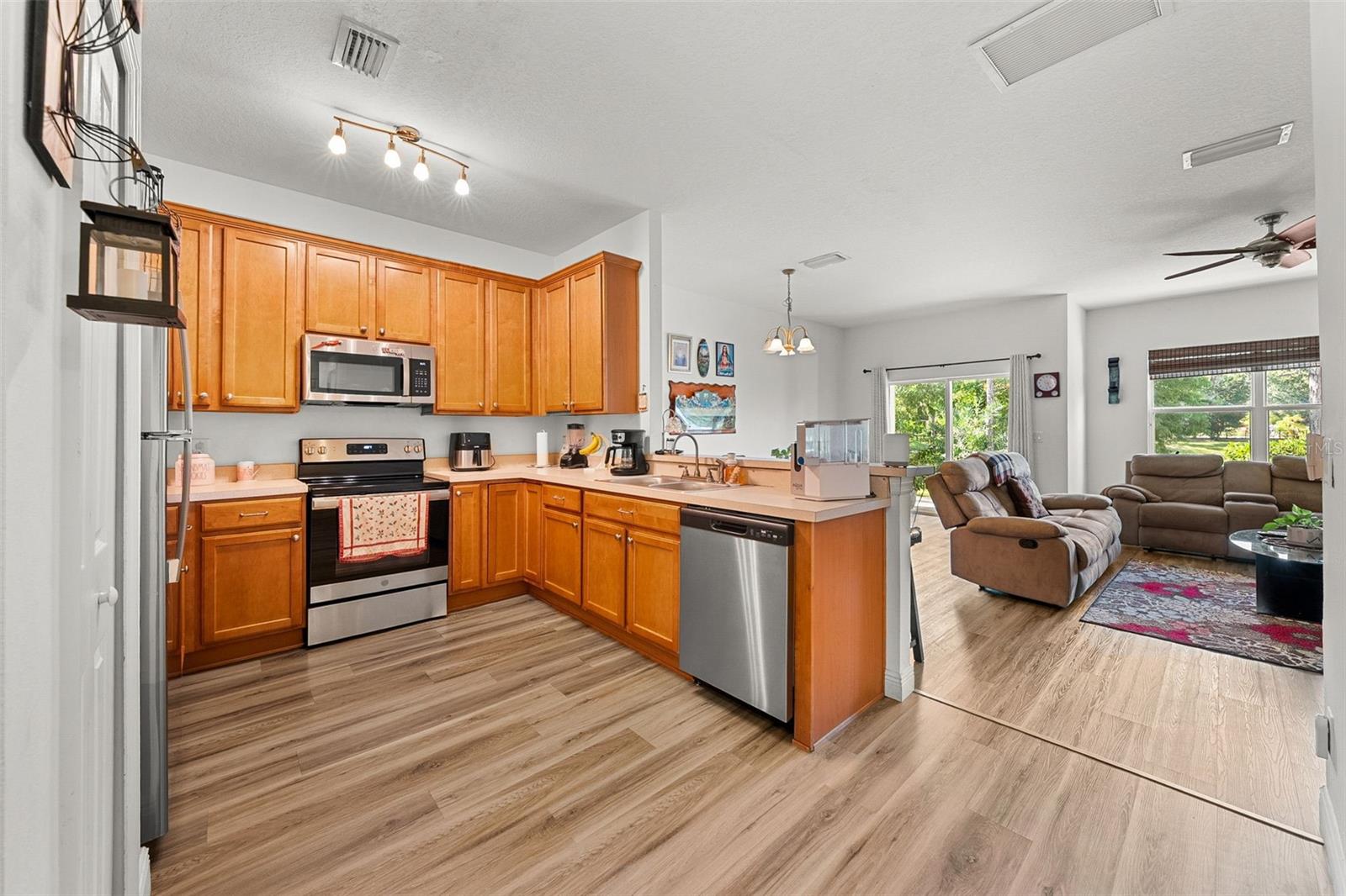 9237 RIVER ROCK LN