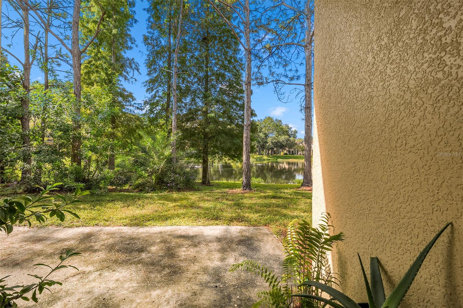 9237 RIVER ROCK LN