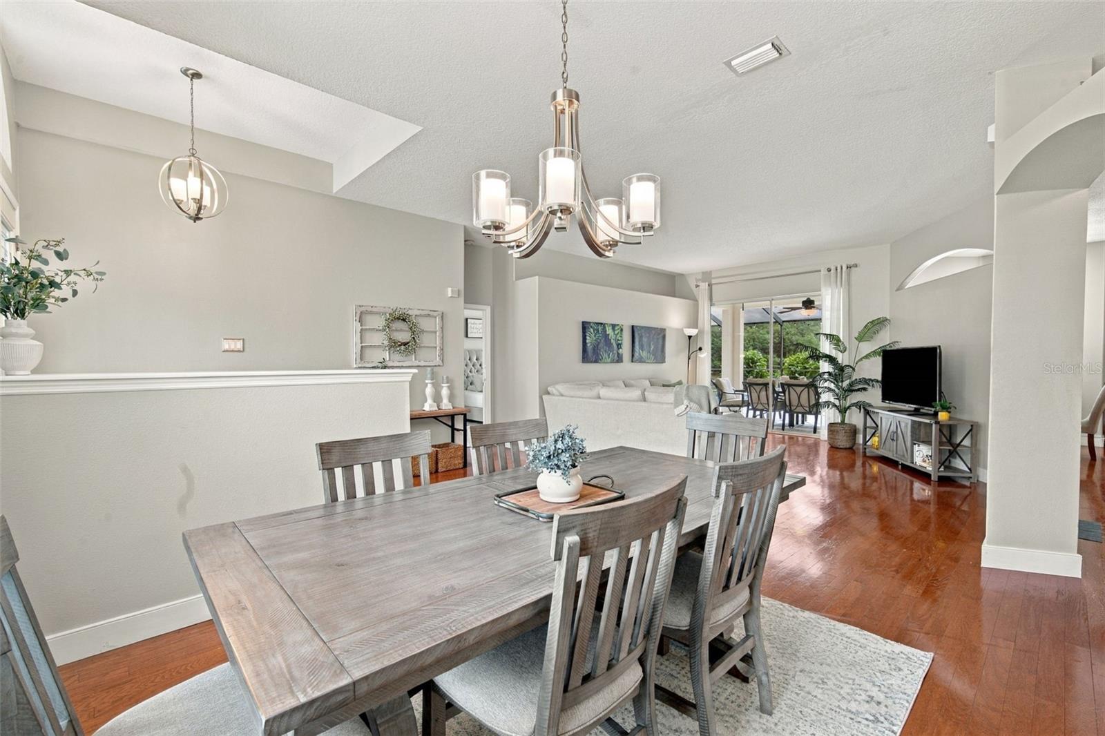 721 FAYETTE PL