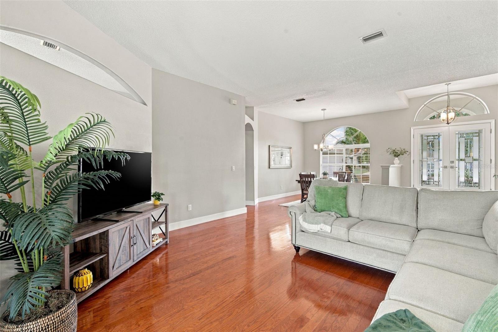 721 FAYETTE PL