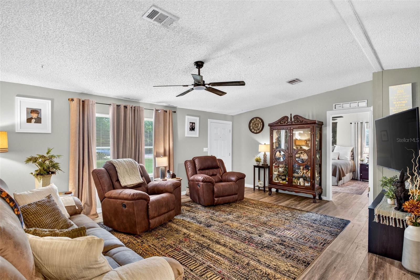 39607 LOUISE DR