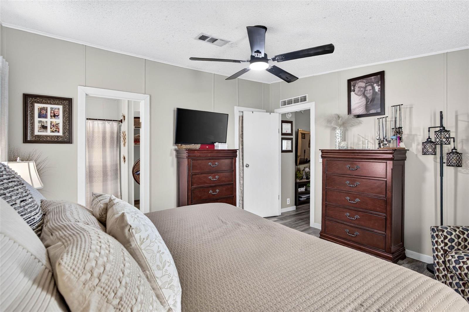 39607 LOUISE DR