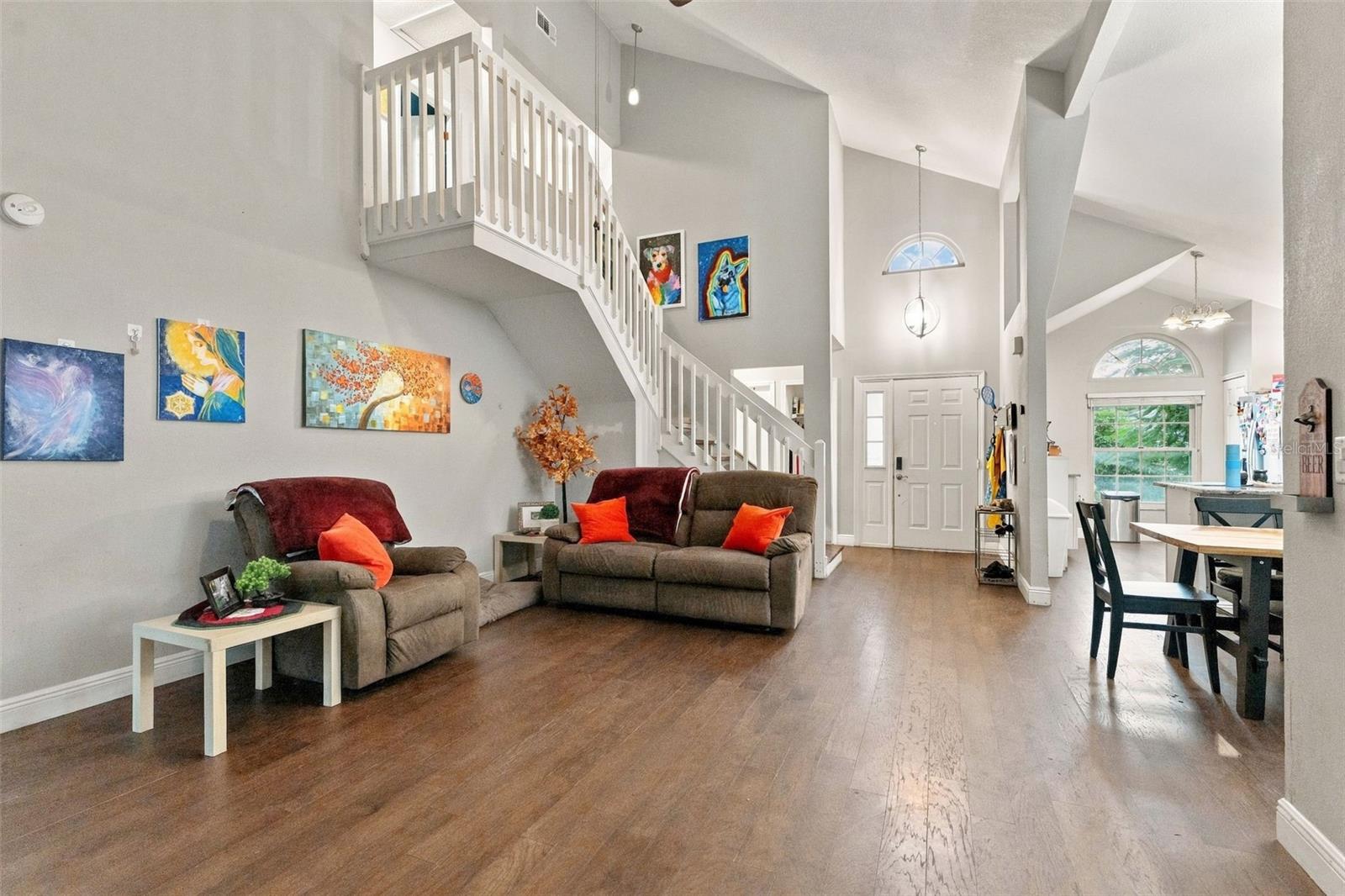 1621 SPINNING WHEEL DR