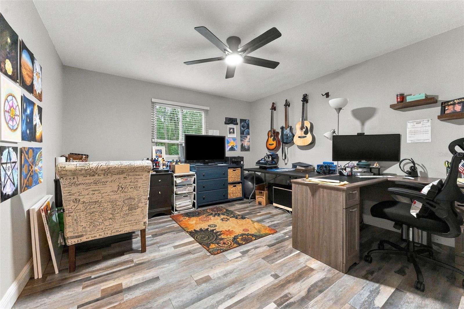 1621 SPINNING WHEEL DR