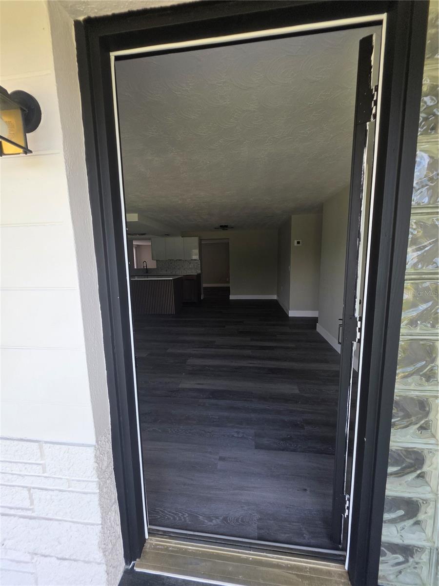 7401 COUNTRY CLUB DR