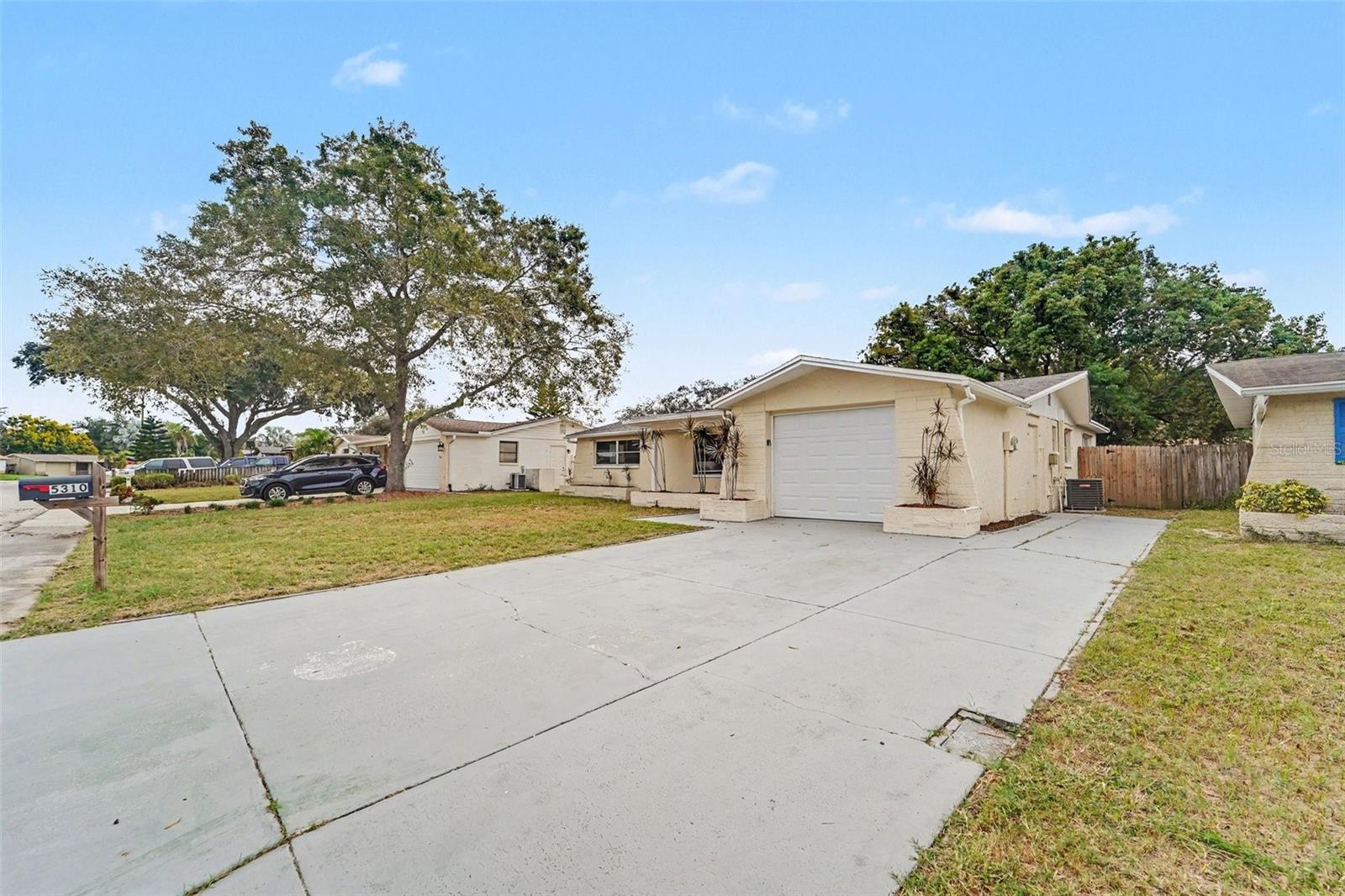 5310 BOB WHITE DR