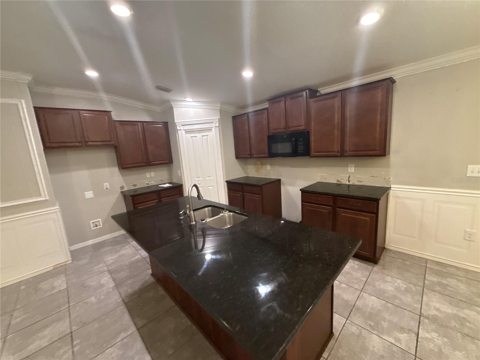 1602 REDMOND BROOK LN