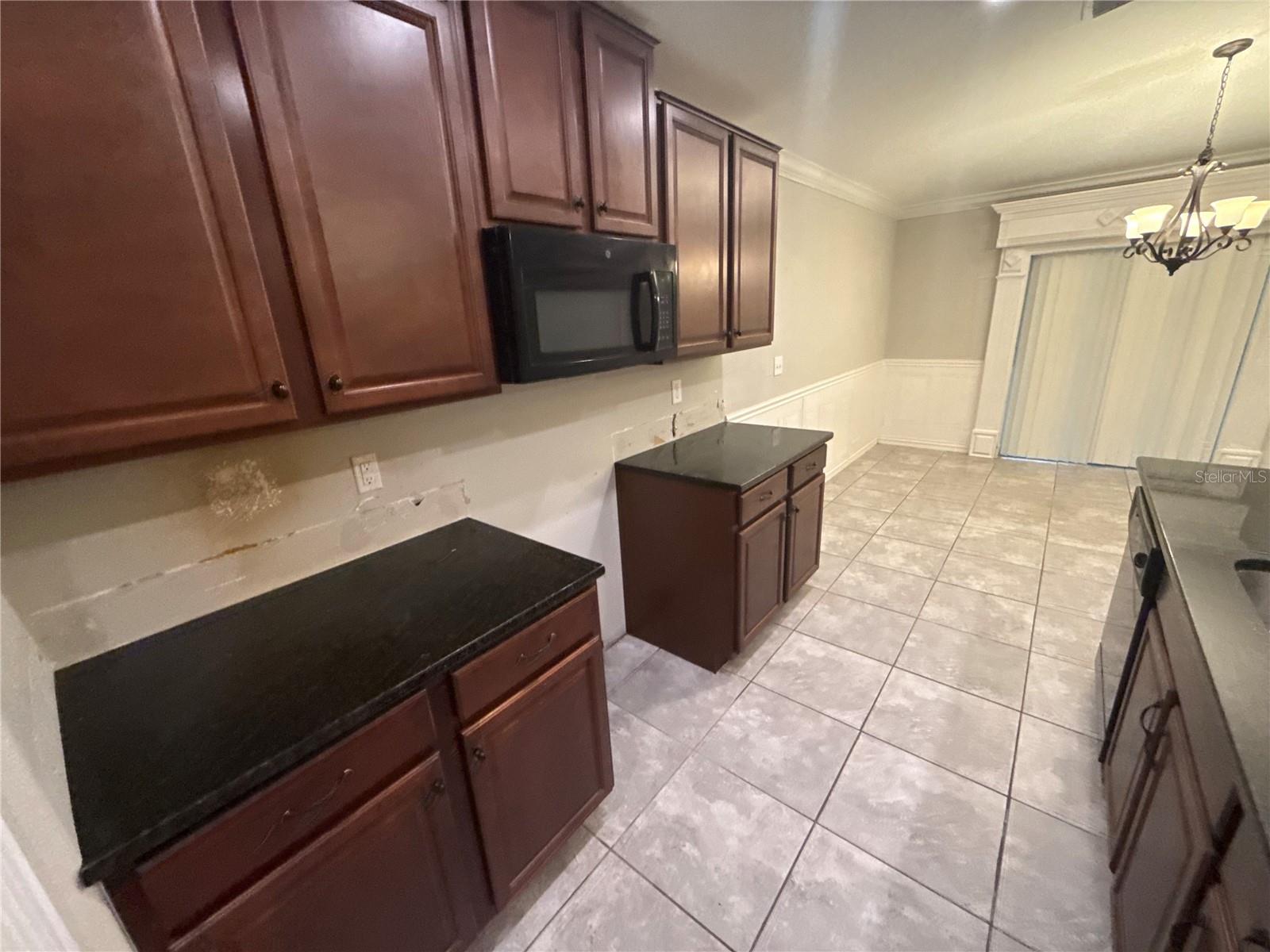1602 REDMOND BROOK LN