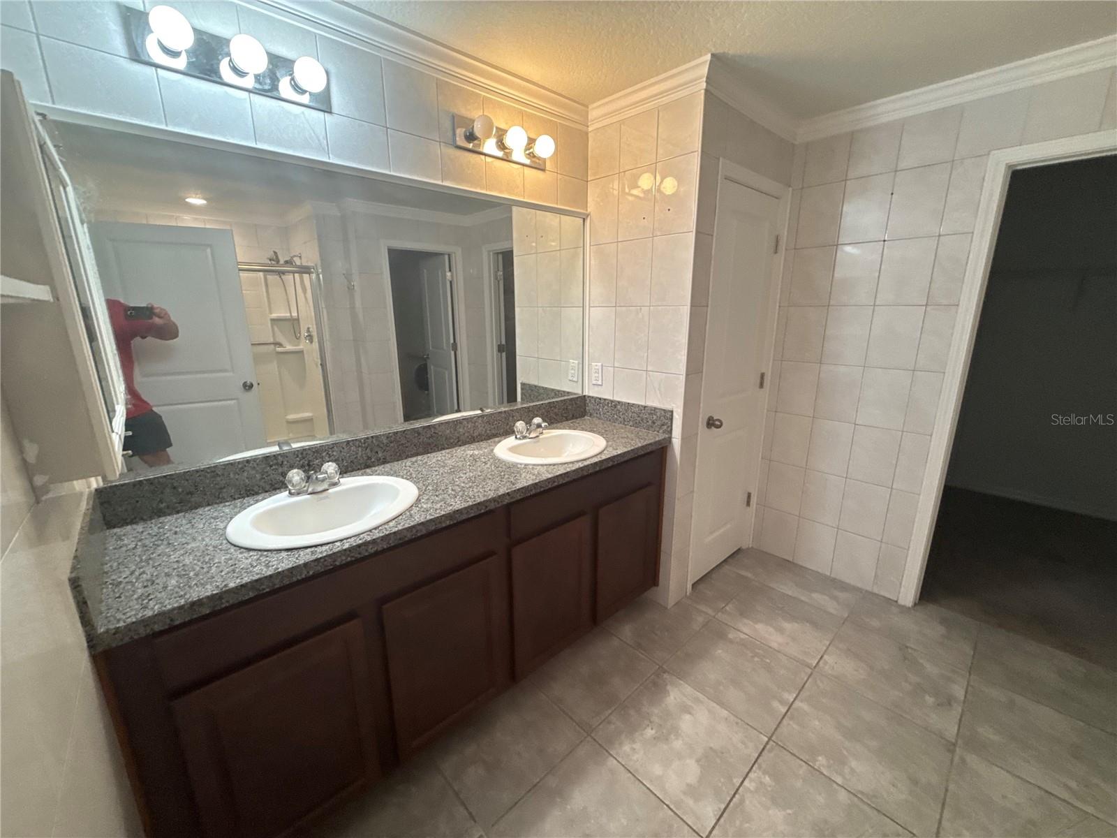 1602 REDMOND BROOK LN