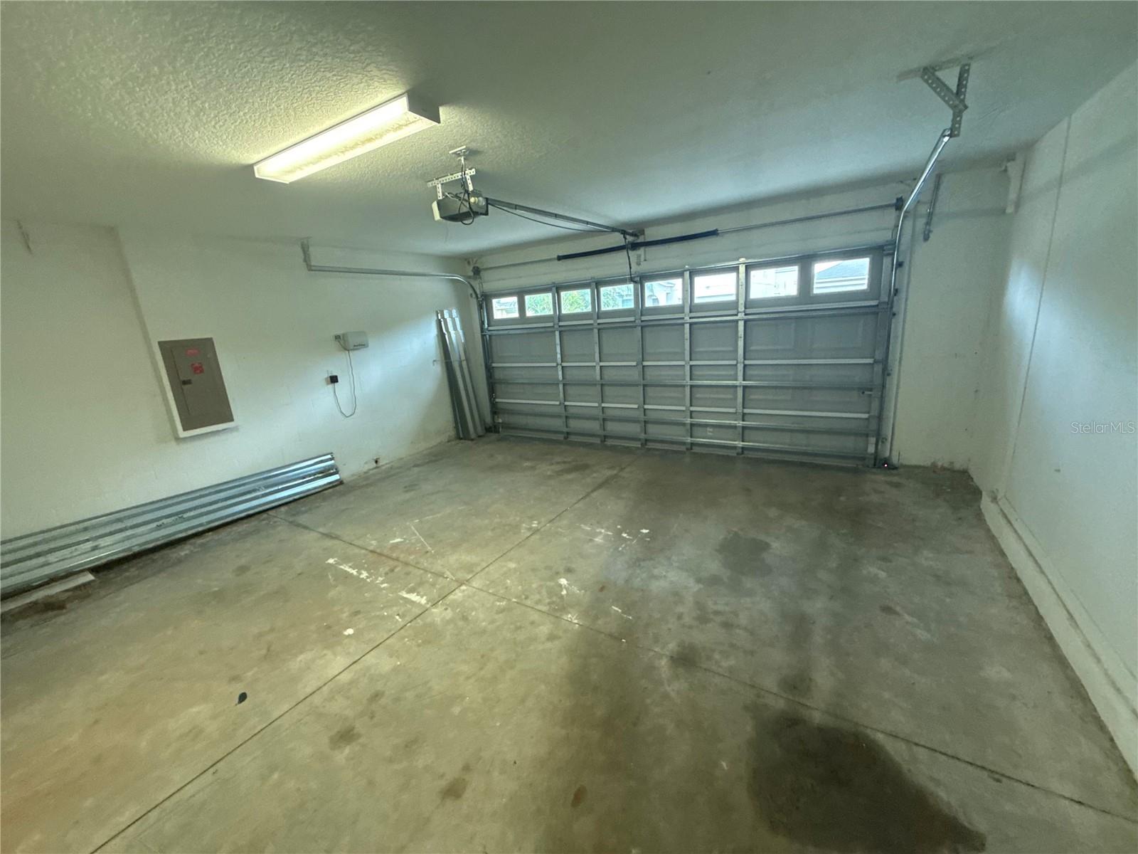 1602 REDMOND BROOK LN
