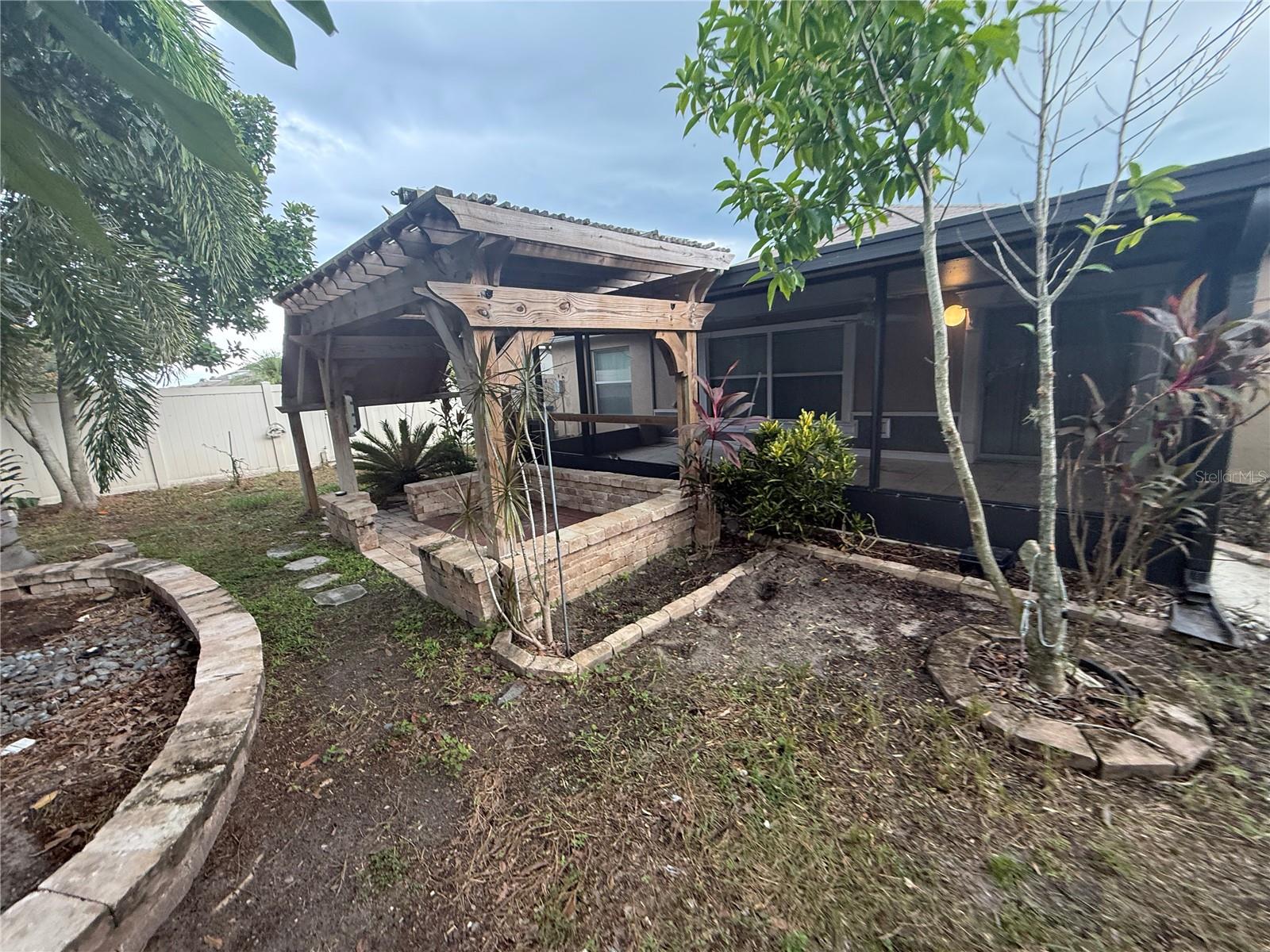 1602 REDMOND BROOK LN