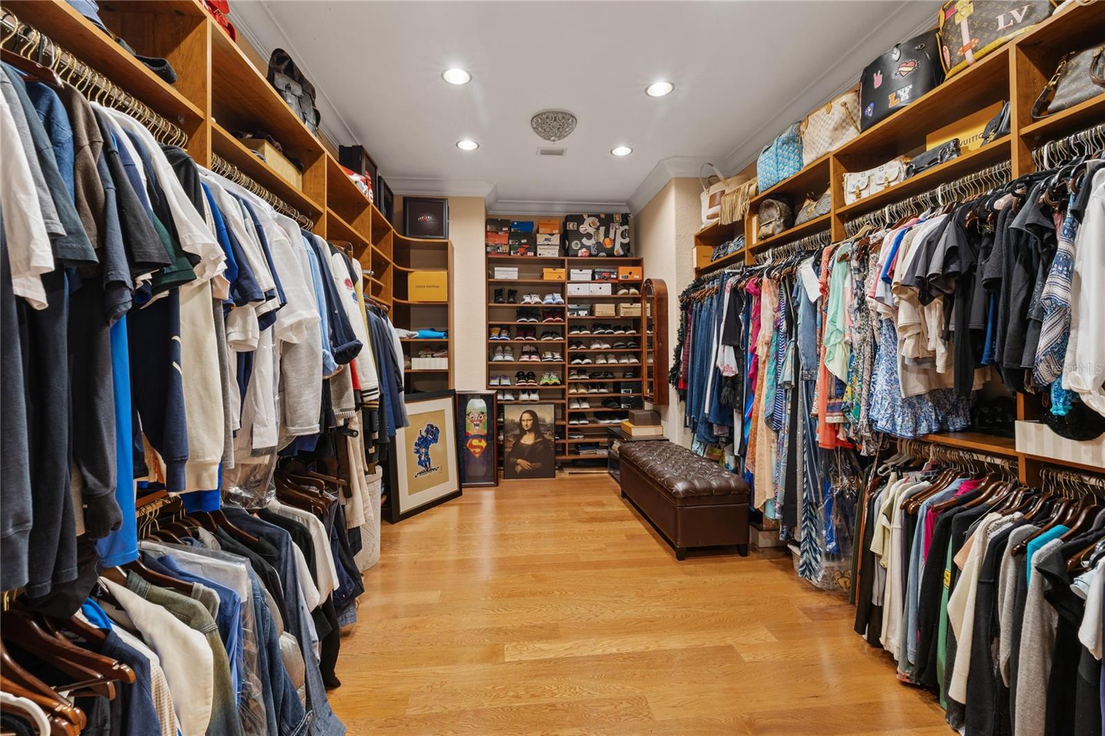 4912 YACHT CLUB