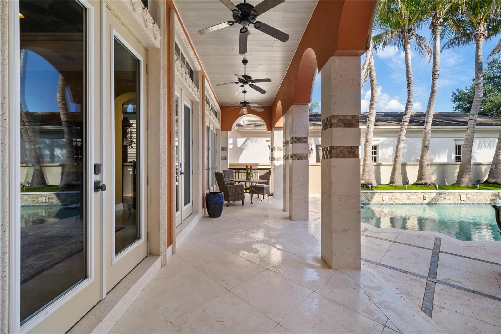 4912 YACHT CLUB