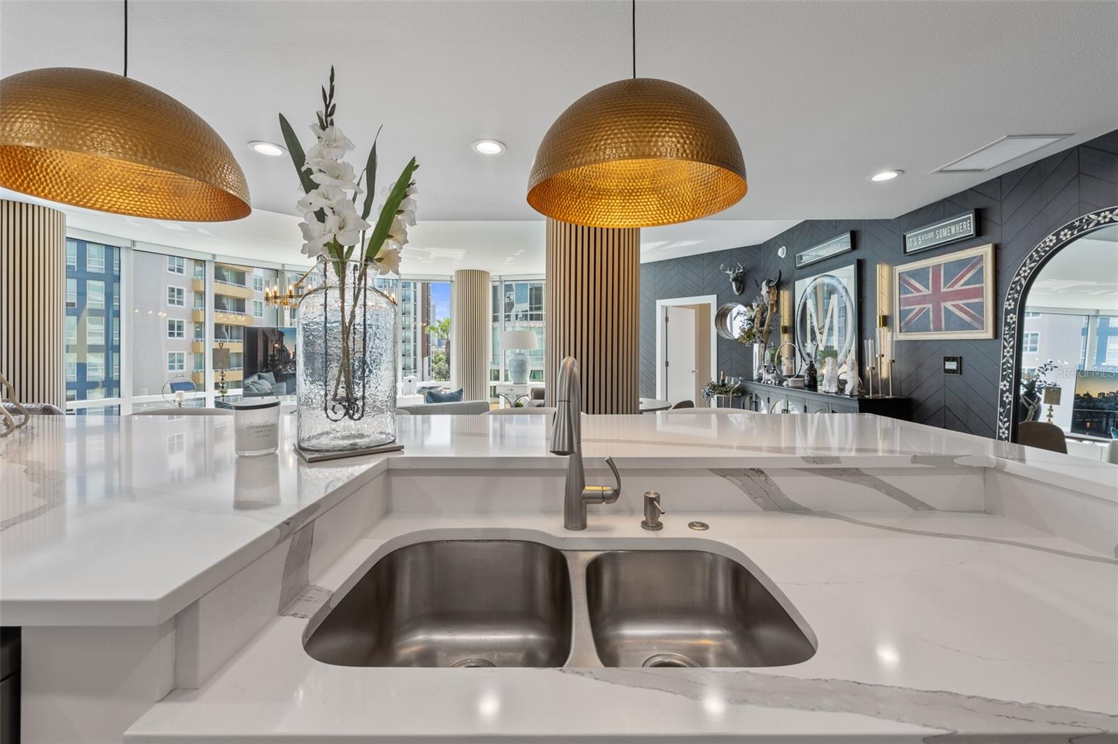 1208 E KENNEDY BLVD #410