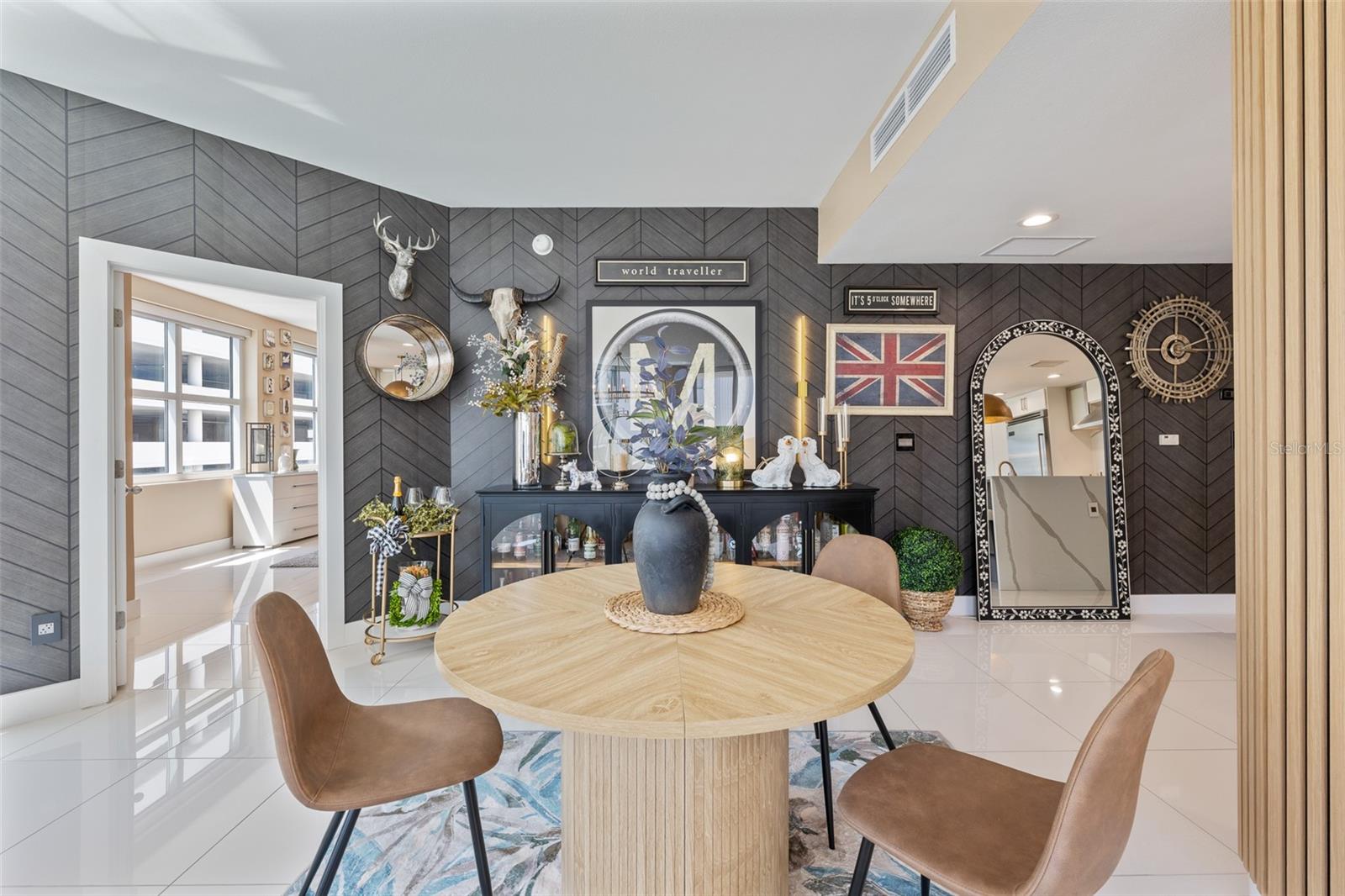 1208 E KENNEDY BLVD #410