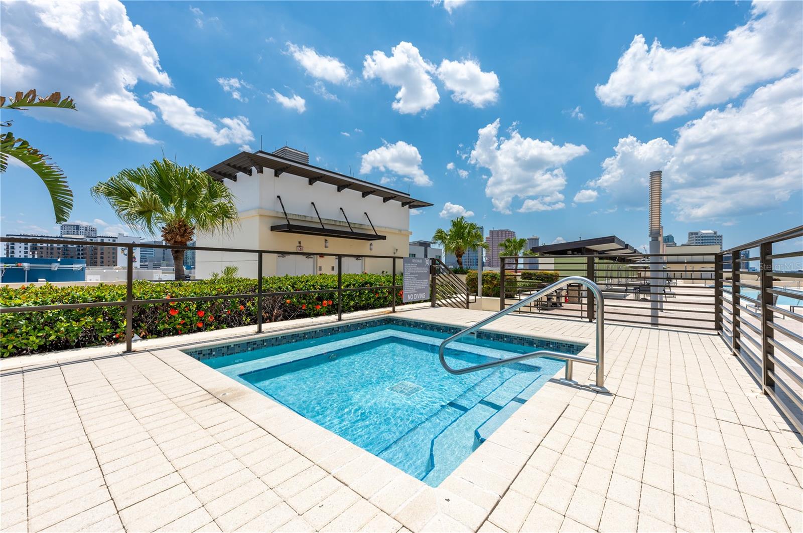 1208 E KENNEDY BLVD #410