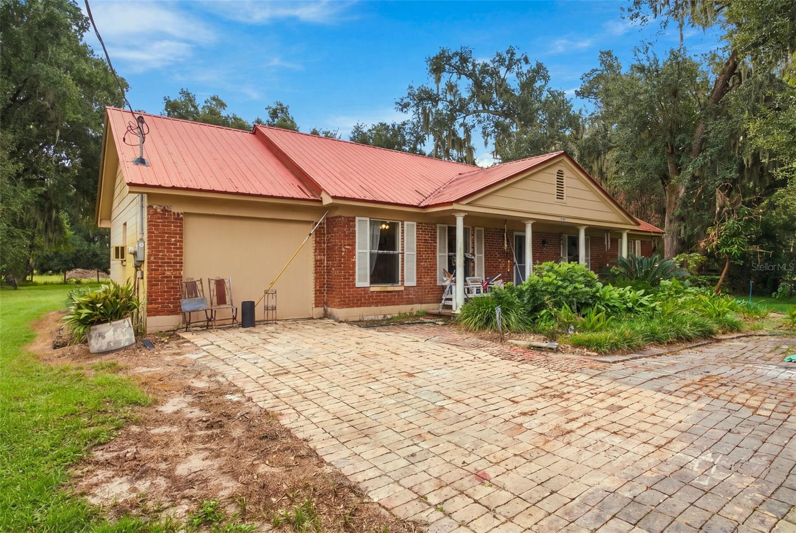 2647 MCINTOSH RD