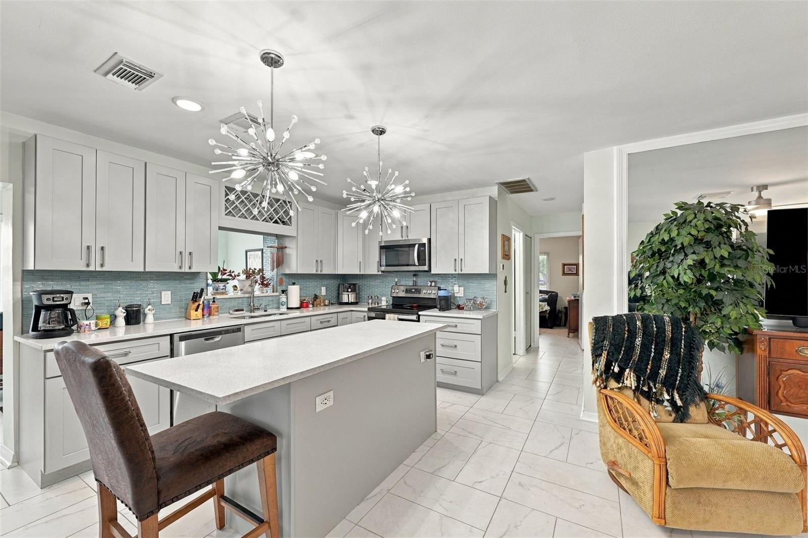 202 GLOUCESTER BLVD #357