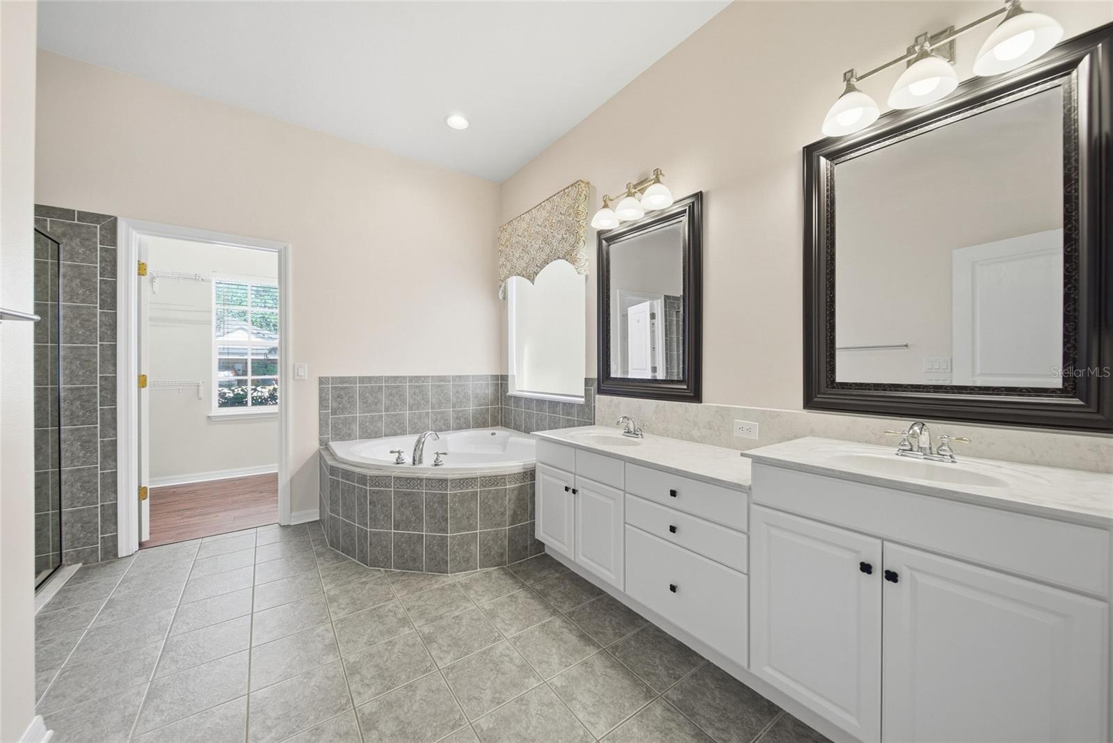 7137 DERWENT GLEN CIR