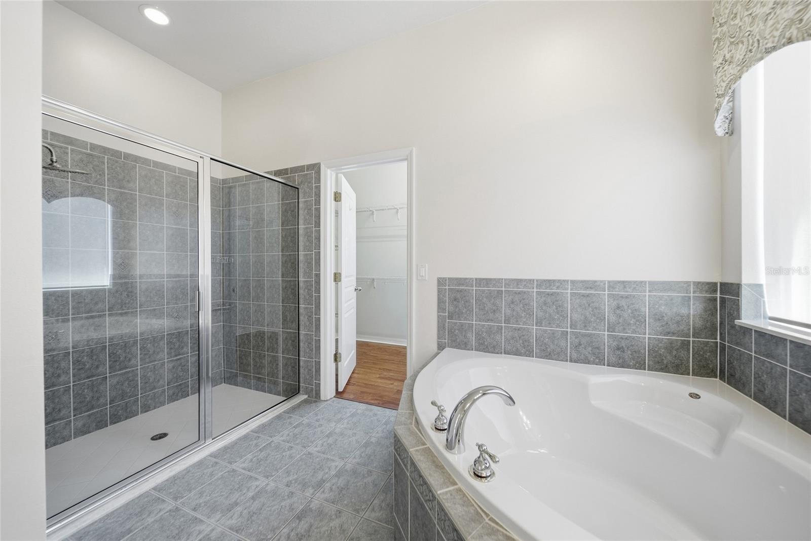 7137 DERWENT GLEN CIR