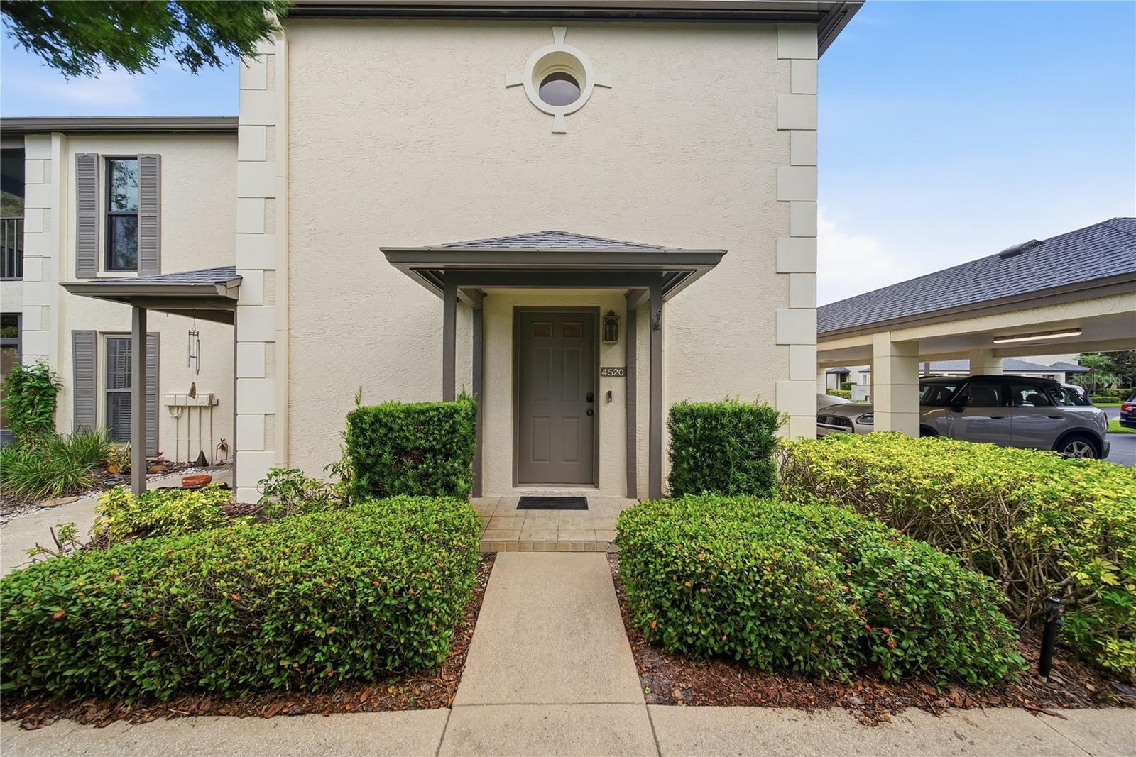 4520 SOUTHAMPTON CT #4520