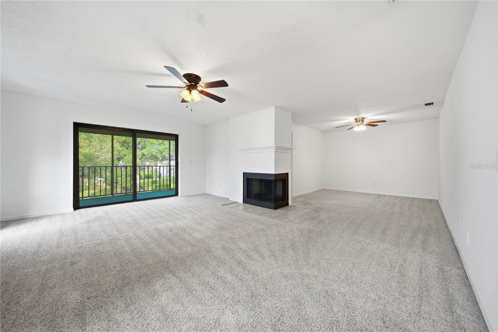 4520 SOUTHAMPTON CT #4520