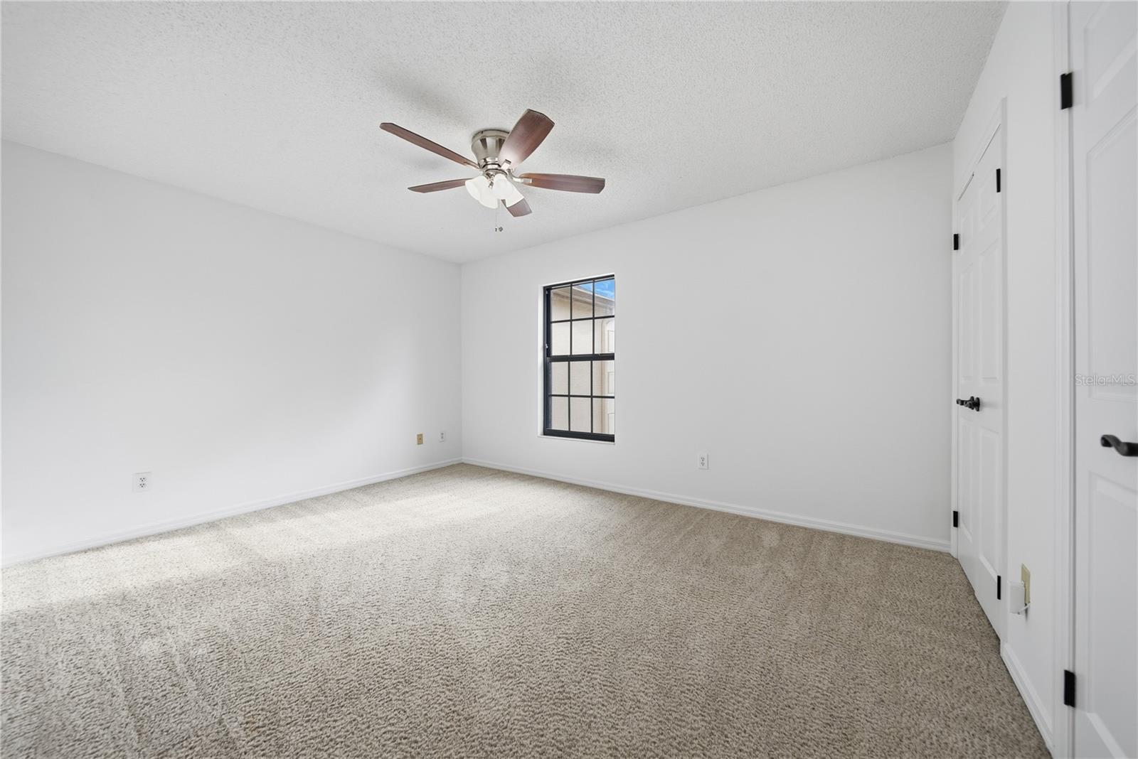 4520 SOUTHAMPTON CT #4520