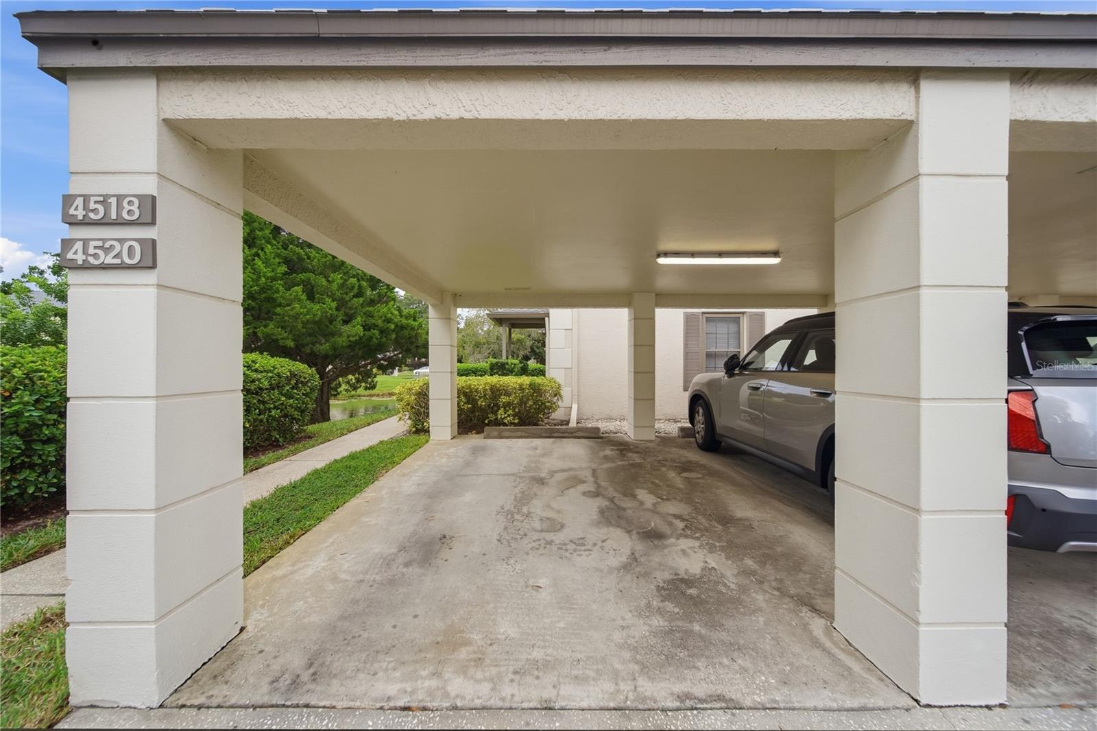 4520 SOUTHAMPTON CT #4520