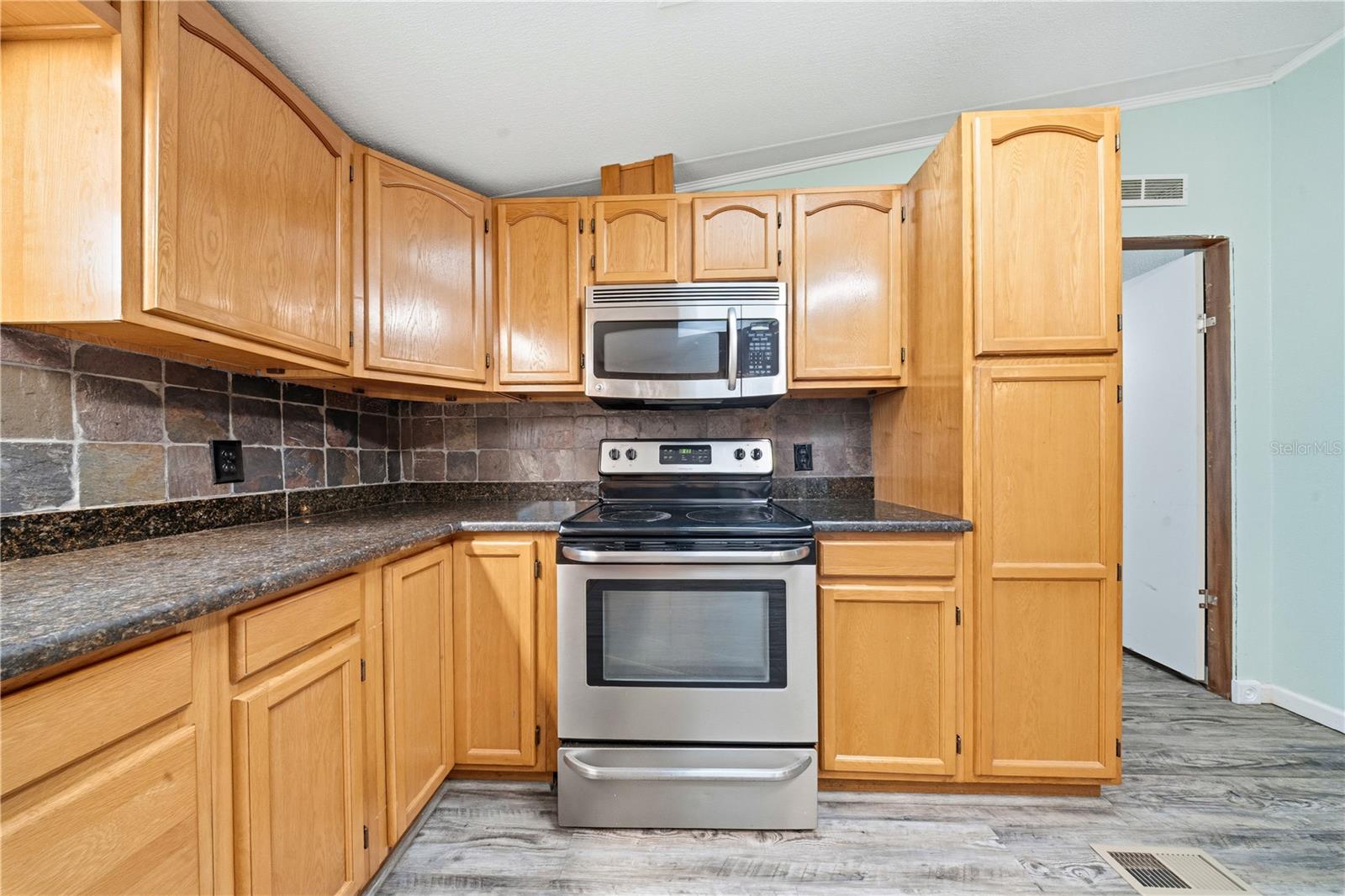 1903 ALTO LN