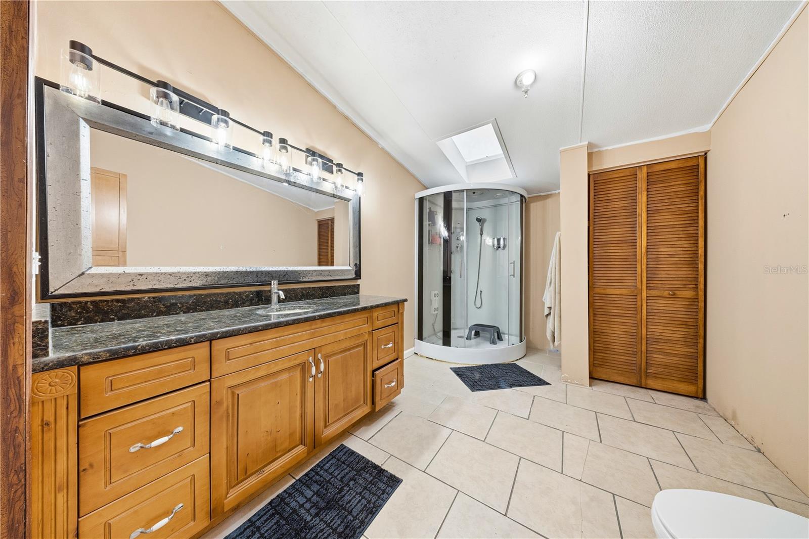 1903 ALTO LN