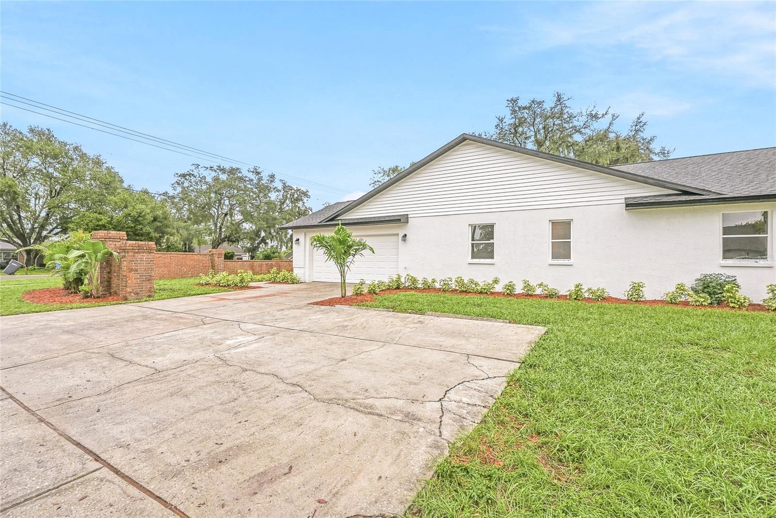 2602 S MILLER RD