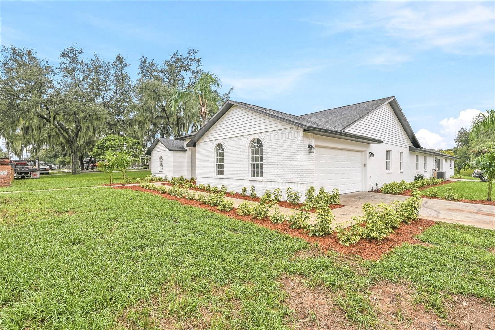 2602 S MILLER RD