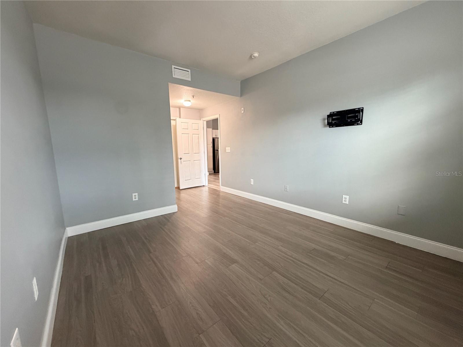 1910 E PALM AVE #8106