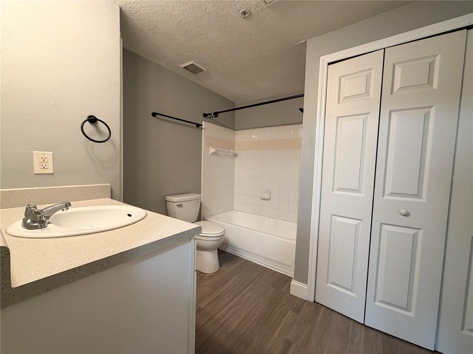 1910 E PALM AVE #8106