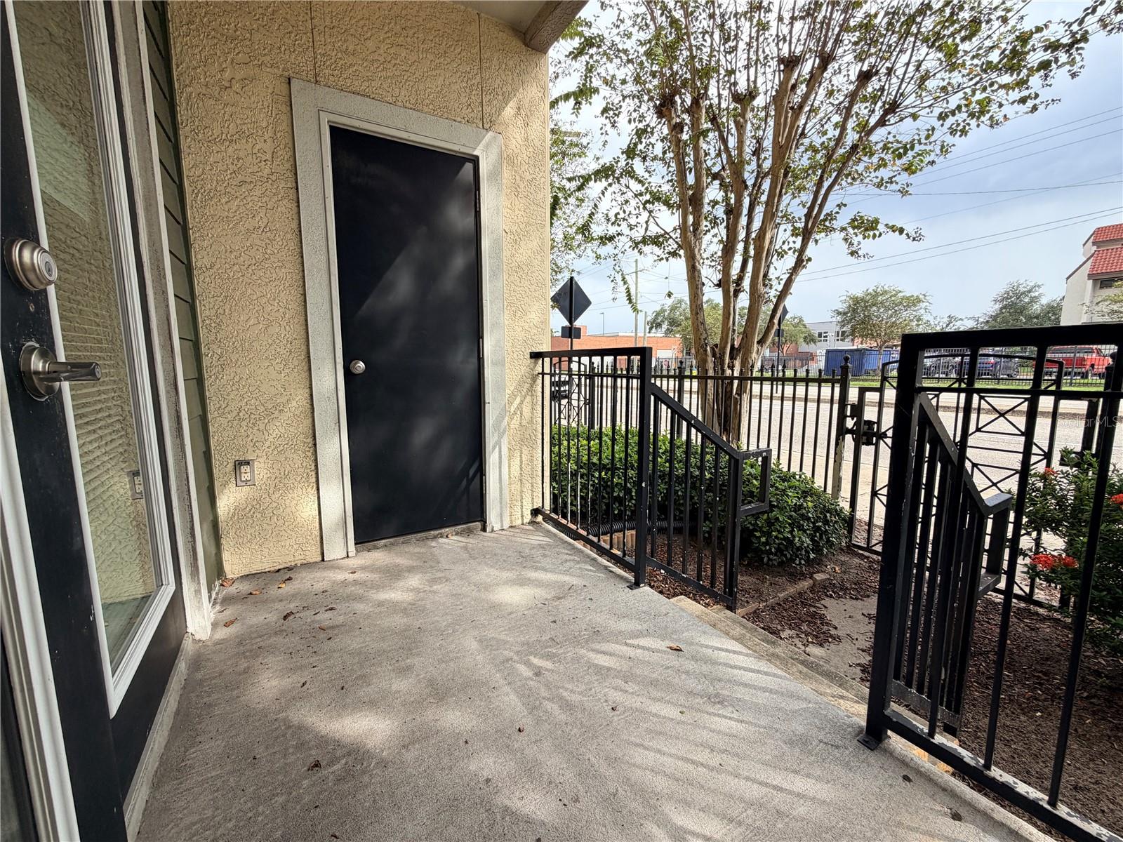 1910 E PALM AVE #8106