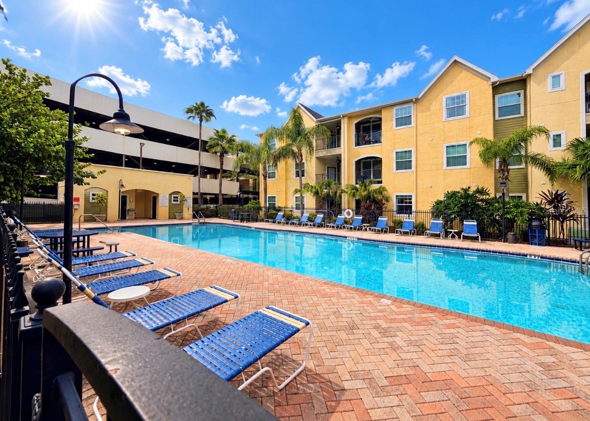 1910 E PALM AVE #8106