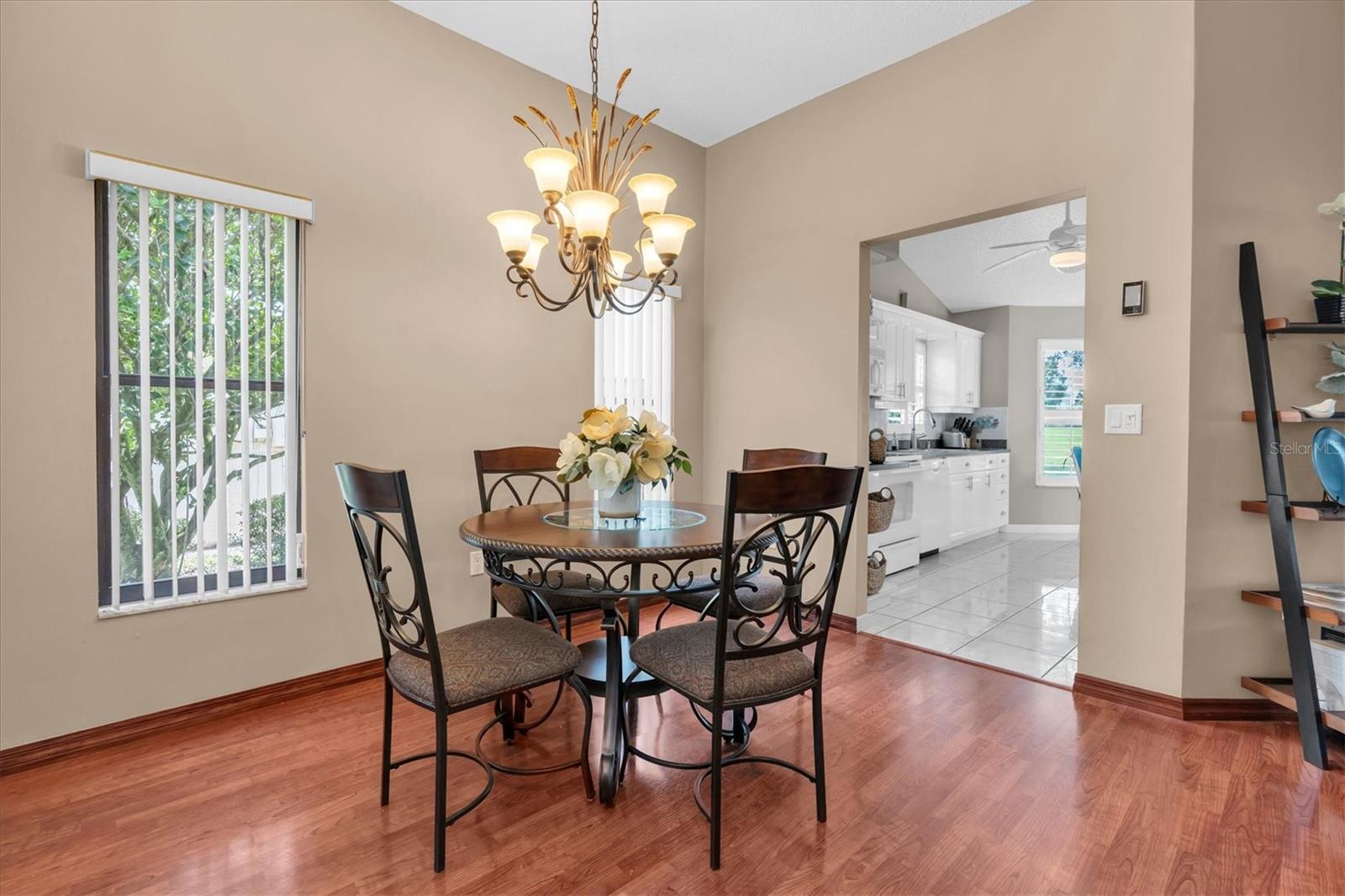 9126 BASSETT LN