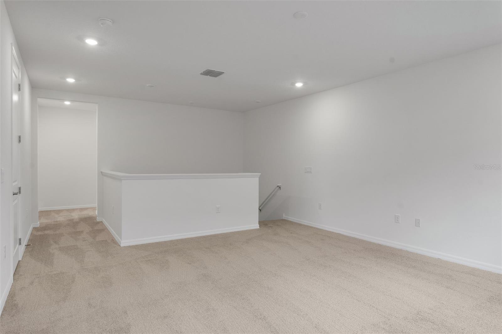 17572 VALLEYWOOD PKWY