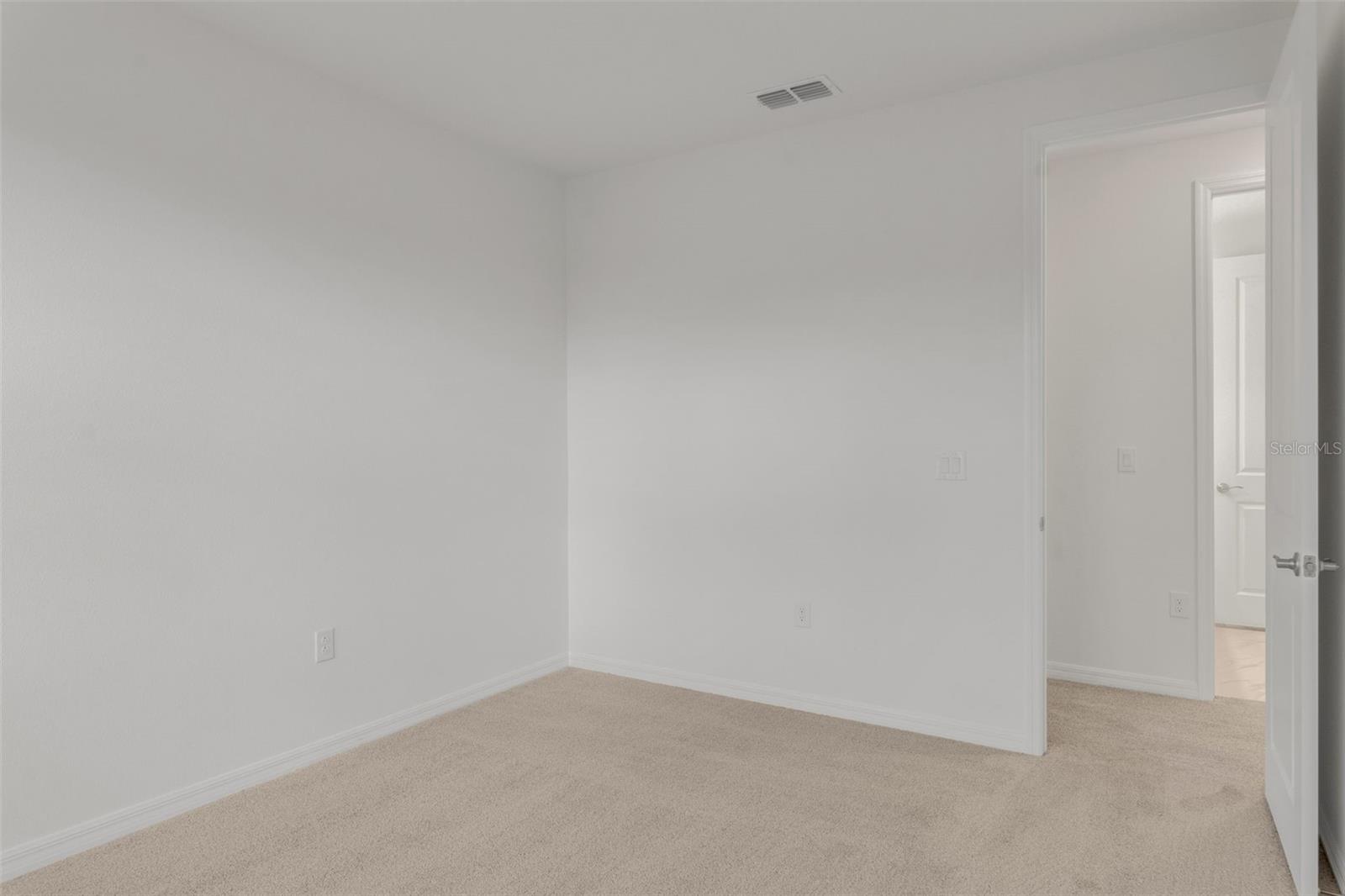 17572 VALLEYWOOD PKWY