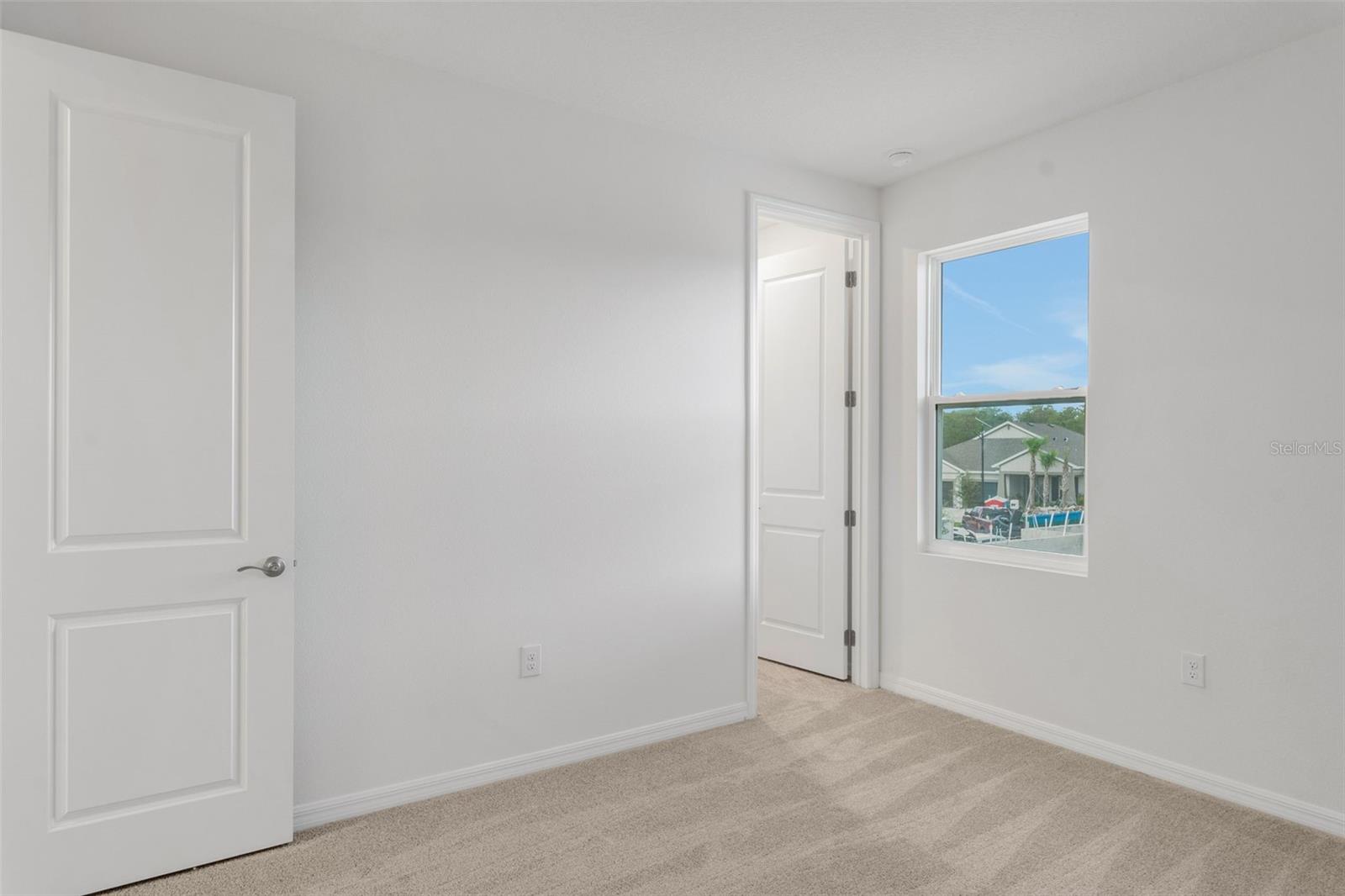 17572 VALLEYWOOD PKWY