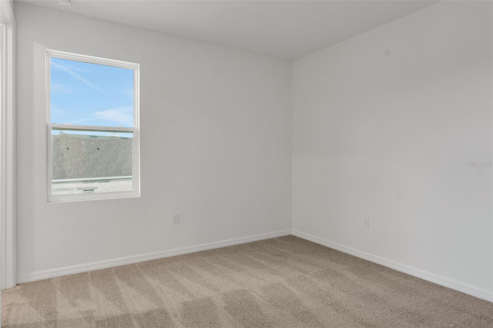 17572 VALLEYWOOD PKWY