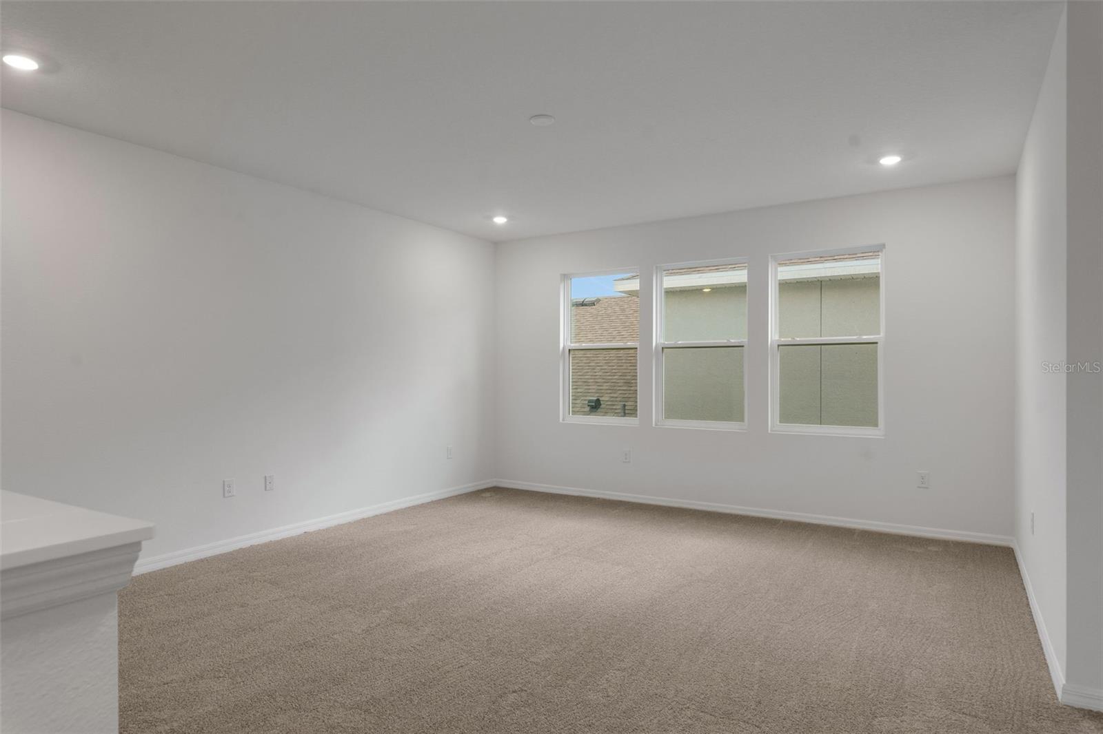 17572 VALLEYWOOD PKWY