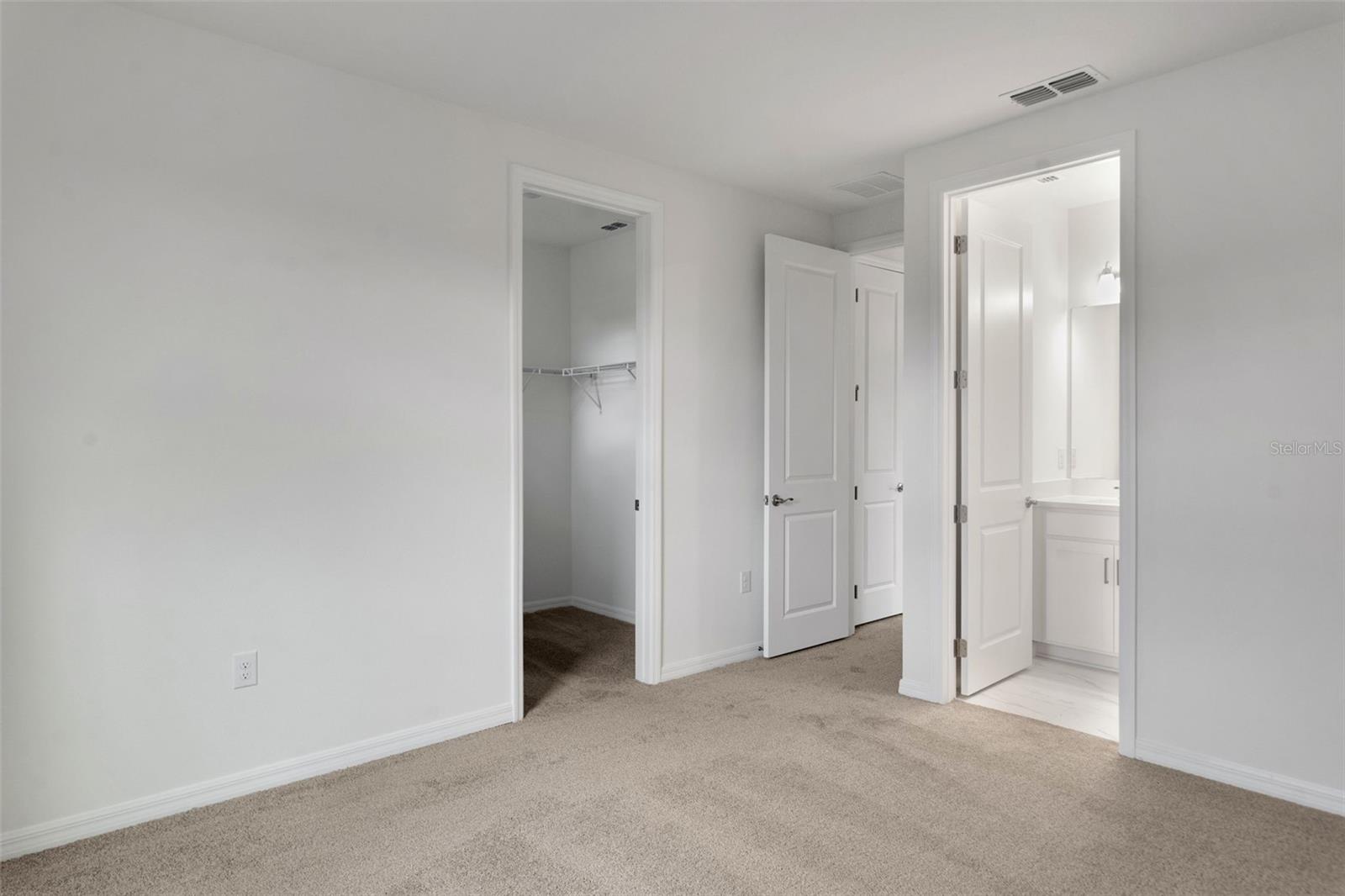 17572 VALLEYWOOD PKWY