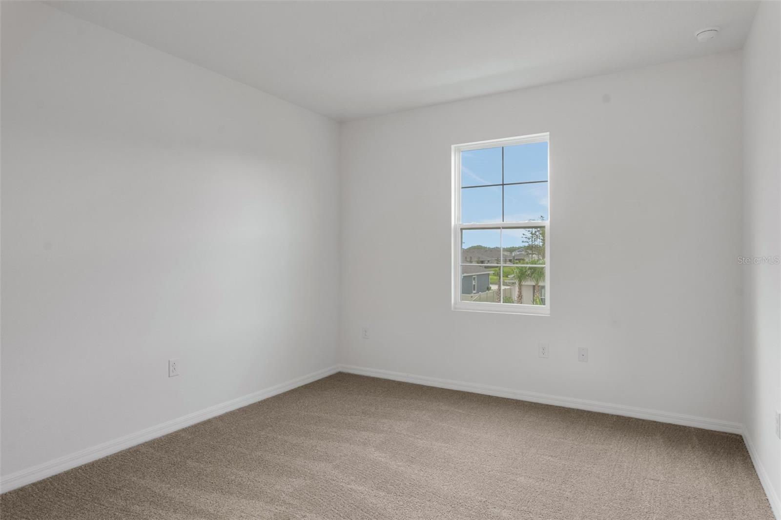 17572 VALLEYWOOD PKWY