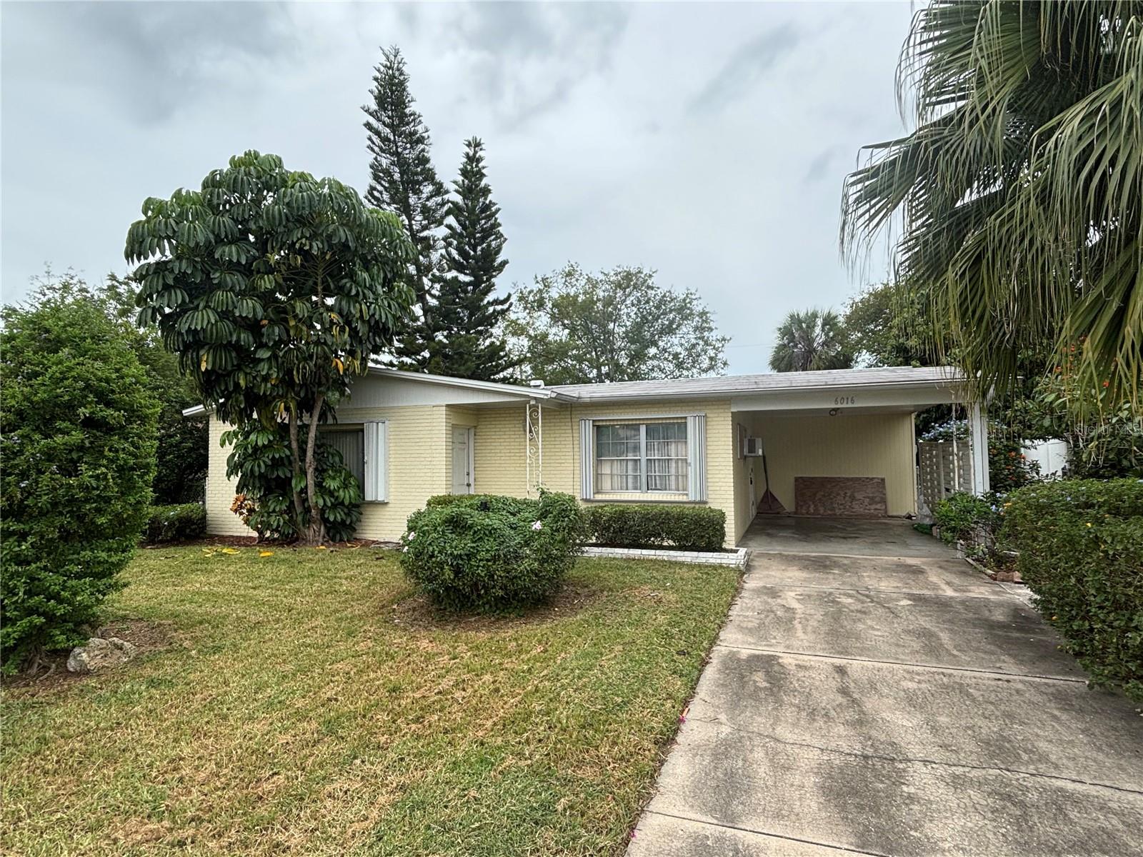 6016 Eldorado Dr, Tampa