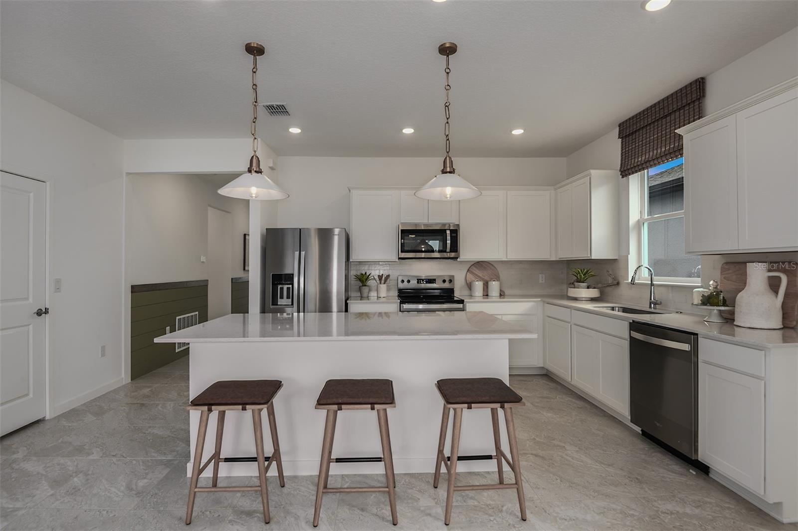 11135 SYCAMORE GLEN LOOP