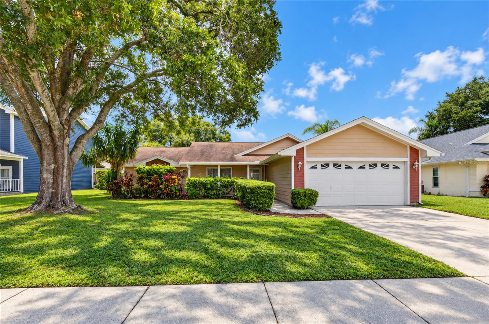 3066 ESPLANADE DR