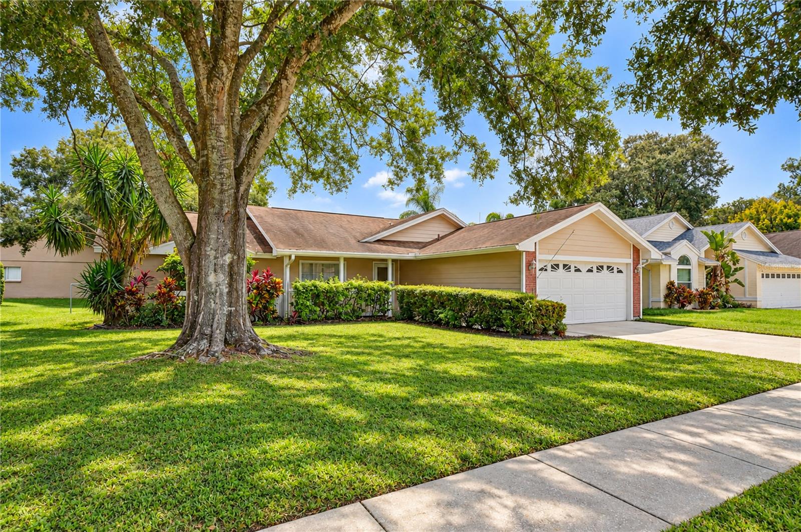 3066 ESPLANADE DR