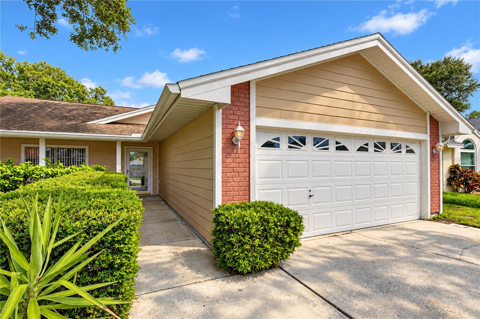 3066 ESPLANADE DR