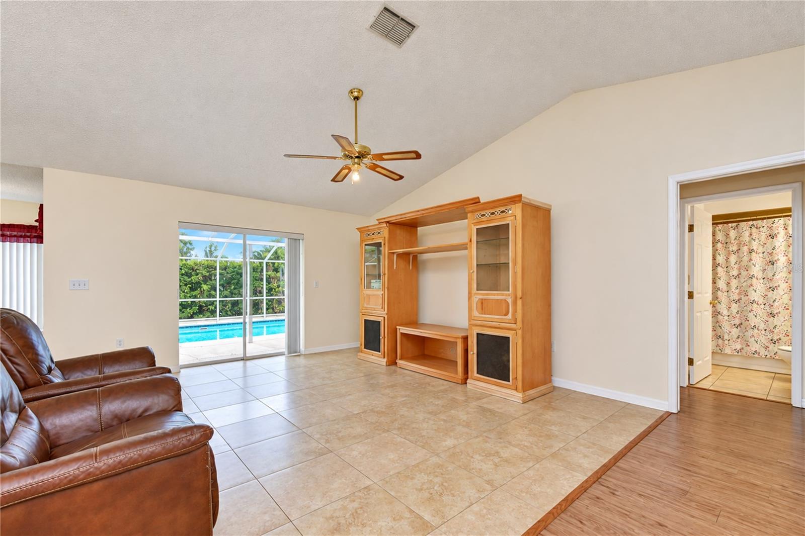 3066 ESPLANADE DR